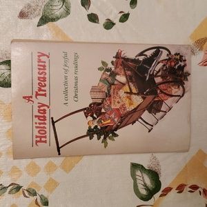 2/$8 🌲 A Holiday Treasury ❄️ vintage paperback book 📚